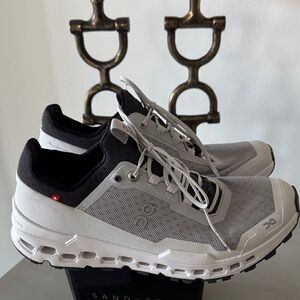 On Running Men's Gray and Black Athletic Shoes